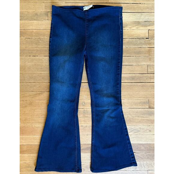 Free People Flare Stretch Blue Jeans Size 31 - Picture 1 of 5